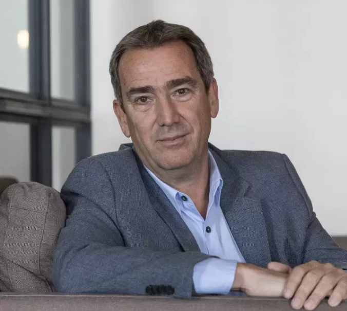 Expansión al este, nuevas reglas en el parque automotor y la consolidación del retail